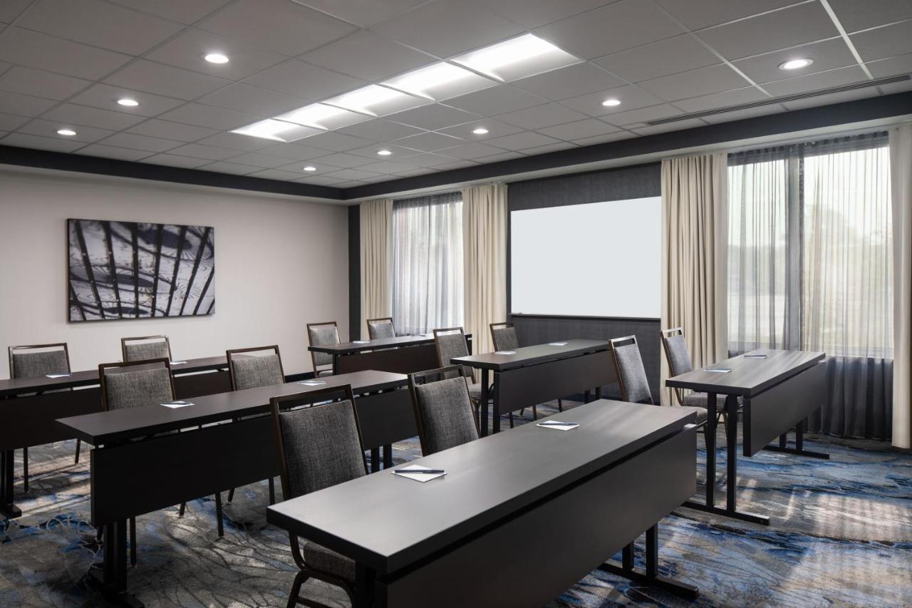 Fairfield Inn & Suites By Marriott Cleveland Tiedeman Road Brooklyn Extérieur photo