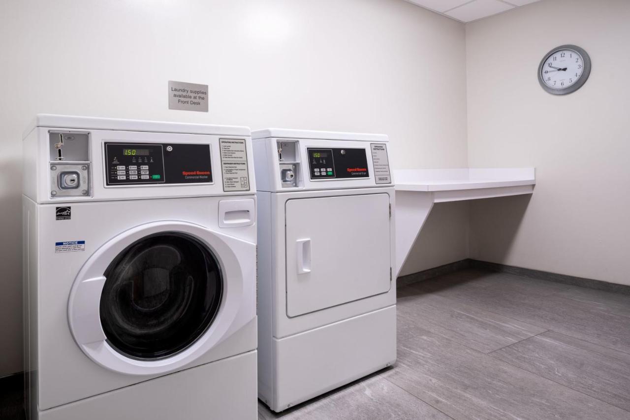Fairfield Inn & Suites By Marriott Cleveland Tiedeman Road Brooklyn Extérieur photo